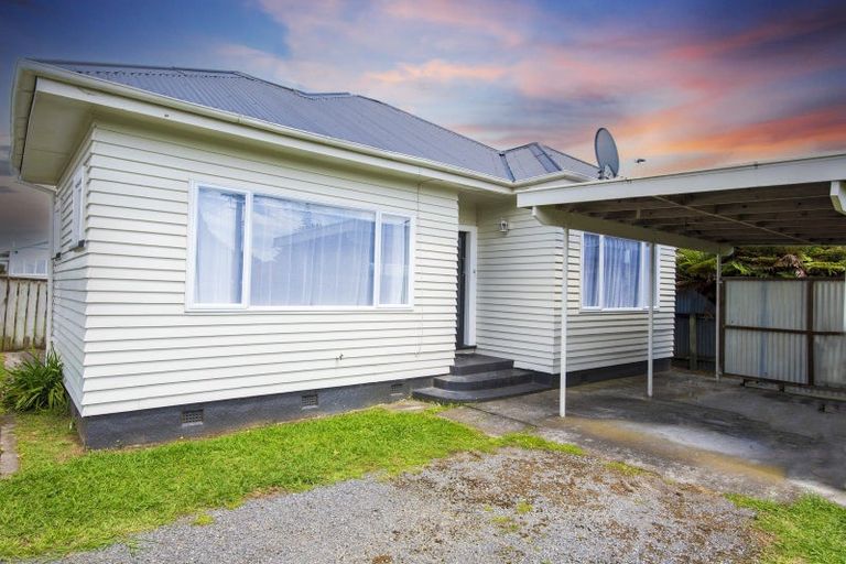 Photo of property in 11 Keepa Street, Levin, 5510