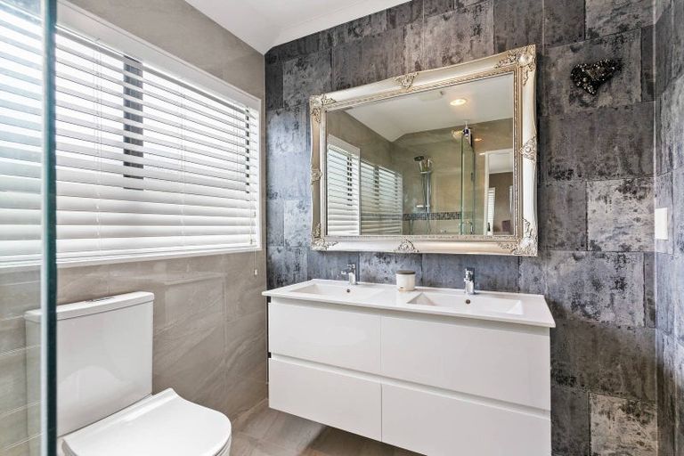 Photo of property in 27 Santa Ana Drive, Dannemora, Auckland, 2016