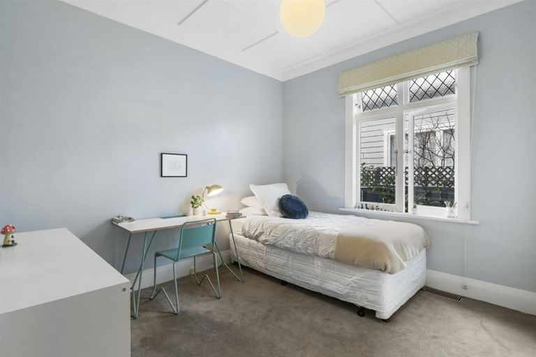 Photo of property in 10 Egremont Street, Belmont, Auckland, 0622