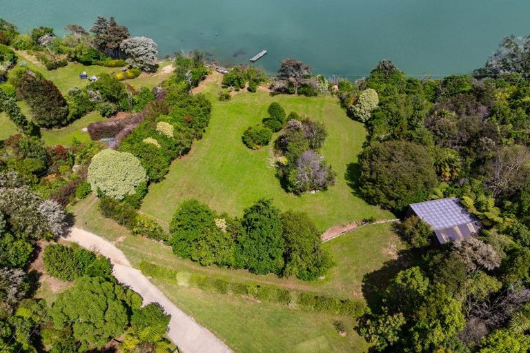 Photo of property in 257 Queen Charlotte Drive, Havelock, 7281