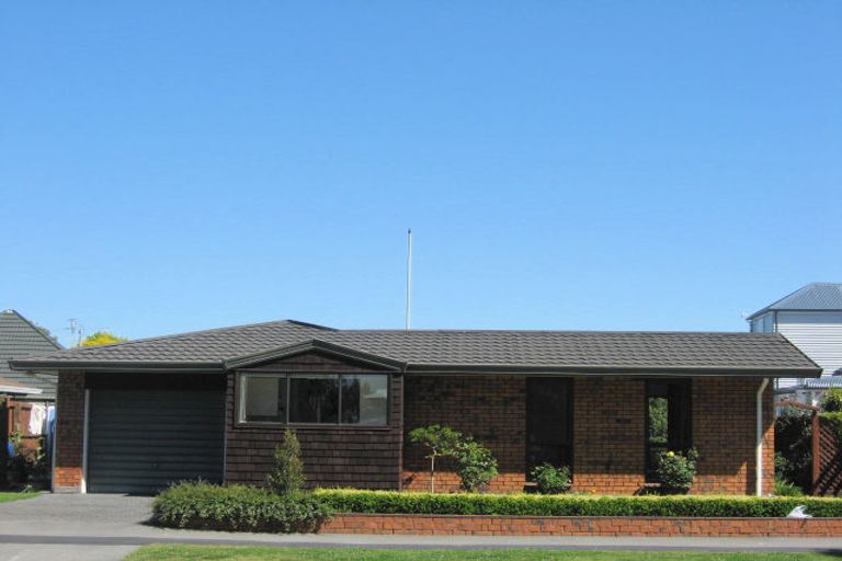 Photo of property in 2/64 Leacroft Street, Bishopdale, Christchurch, 8053