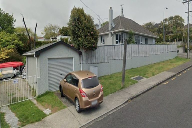 Photo of property in 79 Mangorei Road, Strandon, New Plymouth, 4312