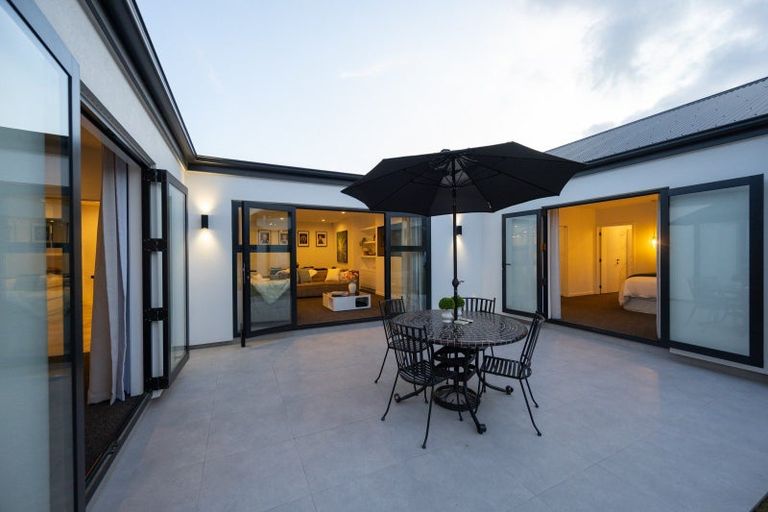 Photo of property in 7 Kanuka Drive, Hokowhitu, Palmerston North, 4410