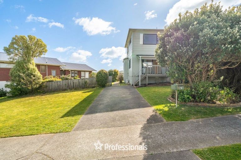 Photo of property in 25b Outram Grove, Kelson, Lower Hutt, 5010