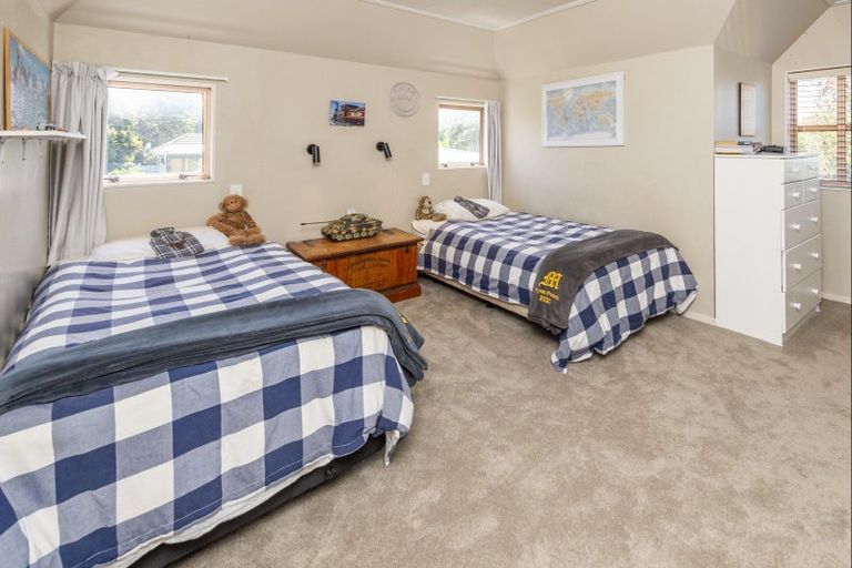 Photo of property in 2 Tirimoana Place, Otamatea, Whanganui, 4501