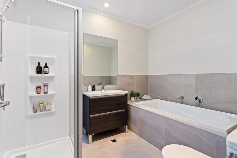 Photo of property in 5 Tarakoi Road, Hobsonville, Auckland, 0616