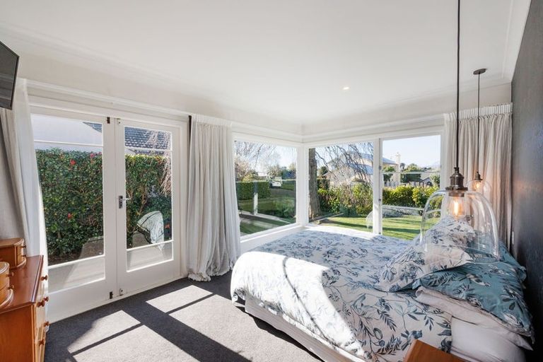 Photo of property in 30 Lincoln Terrace, Hokowhitu, Palmerston North, 4410