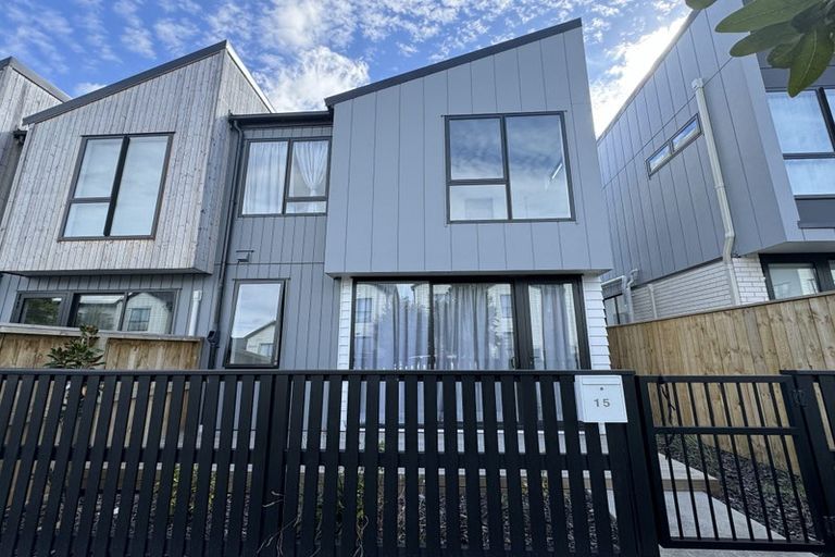 Photo of property in 15 Mahalo Avenue, Wiri, Auckland, 2104