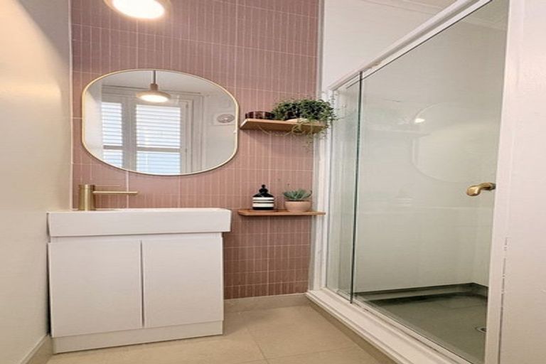 Photo of property in 58 Wright Street, Mount Cook, Wellington, 6021