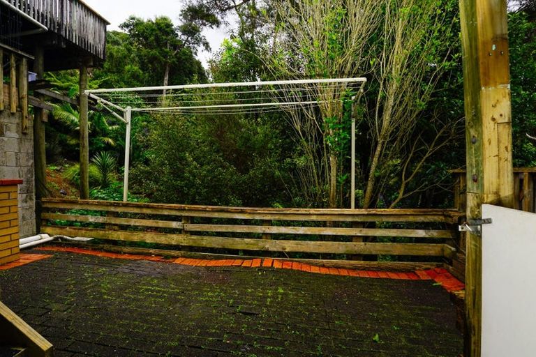 Photo of property in 1/2 Karapiti Place, Glen Eden, Auckland, 0602