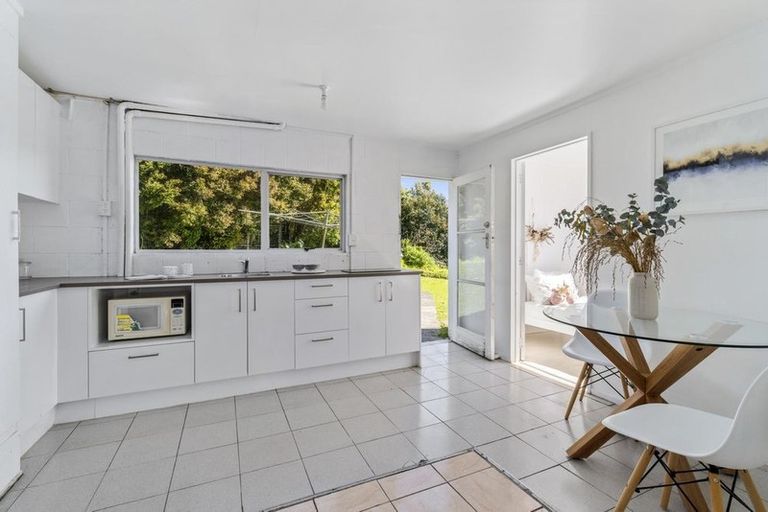 Photo of property in 53 Chequers Avenue, Glenfield, Auckland, 0629