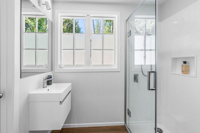 Photo of property in 4 Burnbrae Street, Saint Martins, Christchurch, 8022