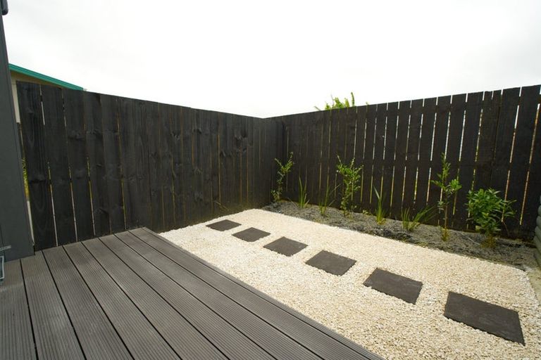 Photo of property in 74d Burundi Avenue, Clendon Park, Auckland, 2103