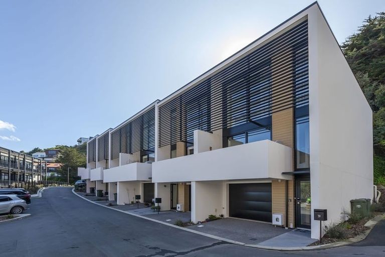 Photo of property in 37 Erica Pabst Way, Island Bay, Wellington, 6023