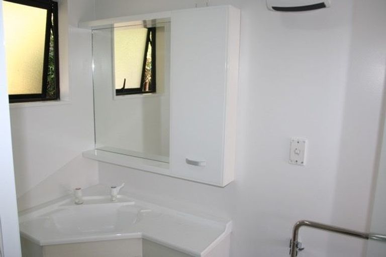 Photo of property in 441 Titirangi Road, Titirangi, Auckland, 0604