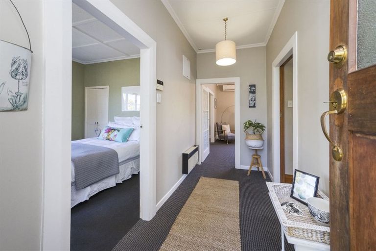 Photo of property in 3 Argyle Avenue, Takaro, Palmerston North, 4410