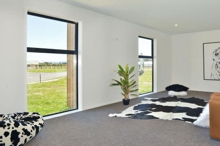 Photo of property in 23 Mill Grove, Clareville, Carterton, 5713