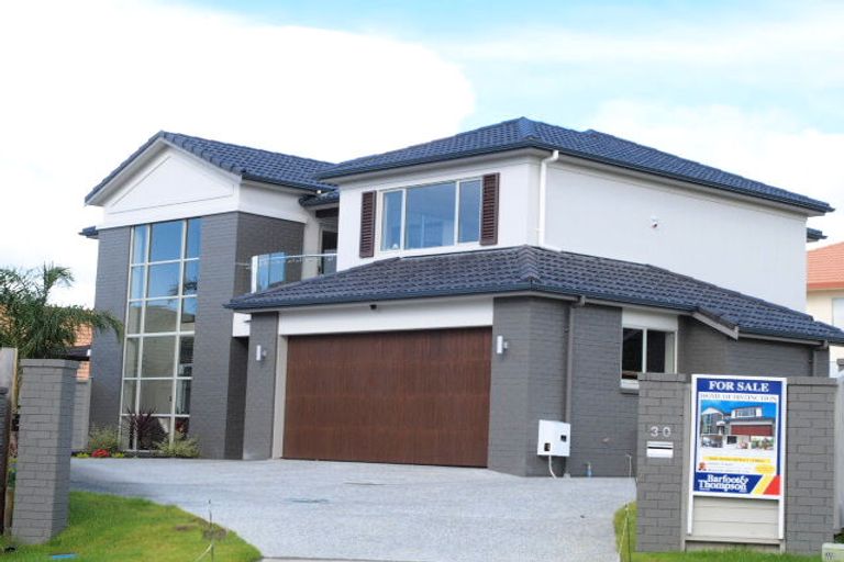 Photo of property in 30 Cherrywood Crescent, Northpark, Auckland, 2013