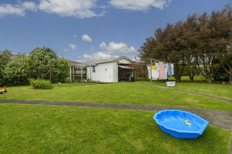 Photo of property in 32 Pemberton Crescent, Greerton, Tauranga, 3112