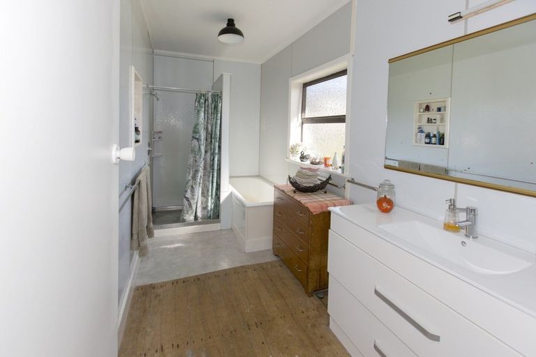 Photo of property in 176 Waitapu Road, Aranga, Dargaville, 0376