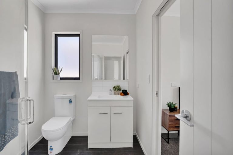 Photo of property in 11 Horoeka Street, Inglewood, 4330