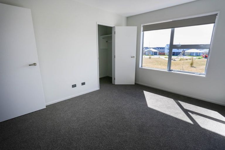 Photo of property in 33 Air Race Lane, Halswell, Christchurch, 8025