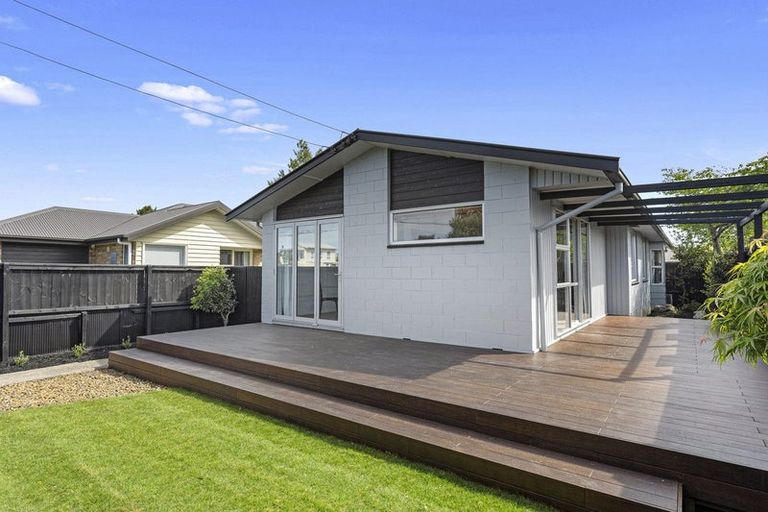 Photo of property in 5 Badger Street, Parklands, Christchurch, 8083