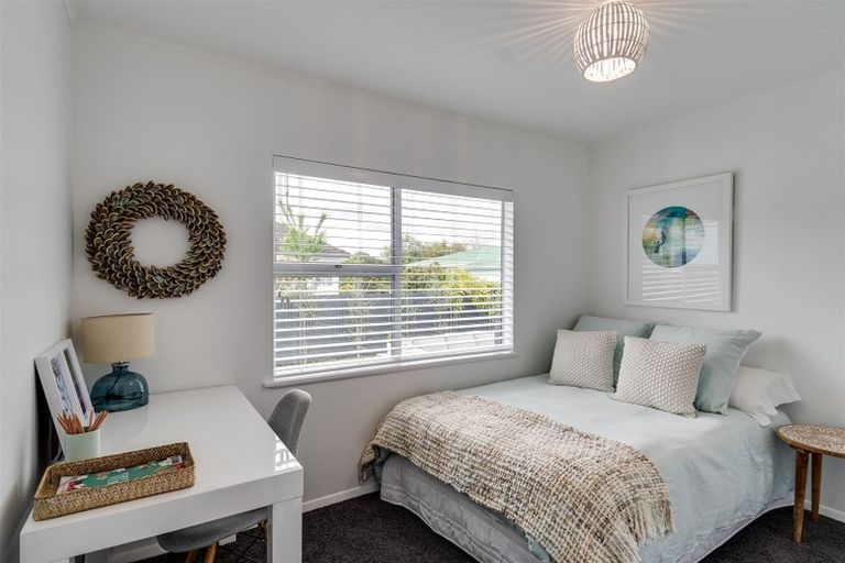 Photo of property in 3a White Street, Taradale, Napier, 4112