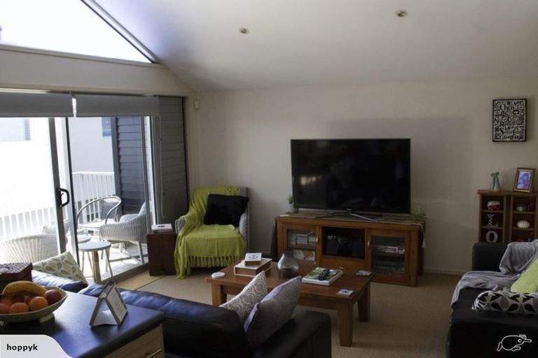 Photo of property in 2/48 May Street, Mount Maunganui, 3116