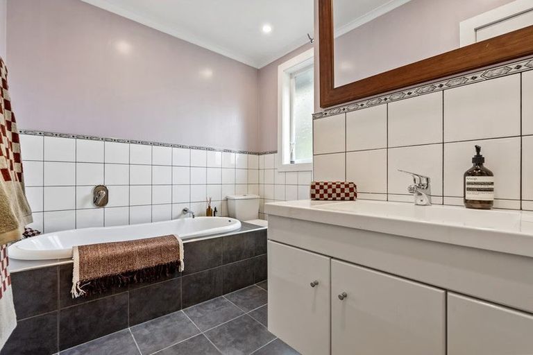 Photo of property in 51 Sefton Street, Wadestown, Wellington, 6012