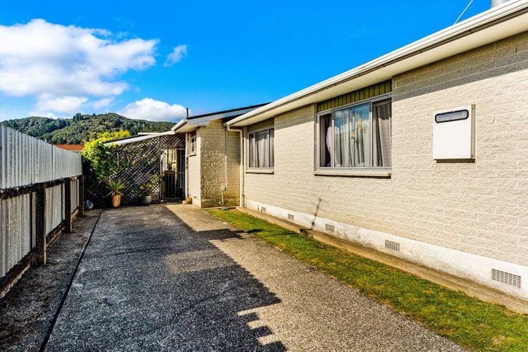 Photo of property in 13a Bentinck Street, Wallaceville, Upper Hutt, 5018