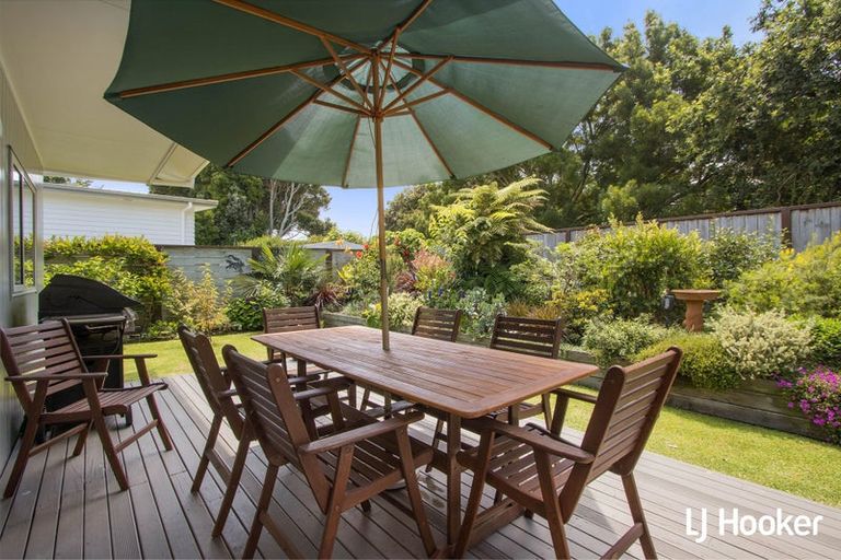 Photo of property in 14 Seafoam Place, Waihi Beach, 3611