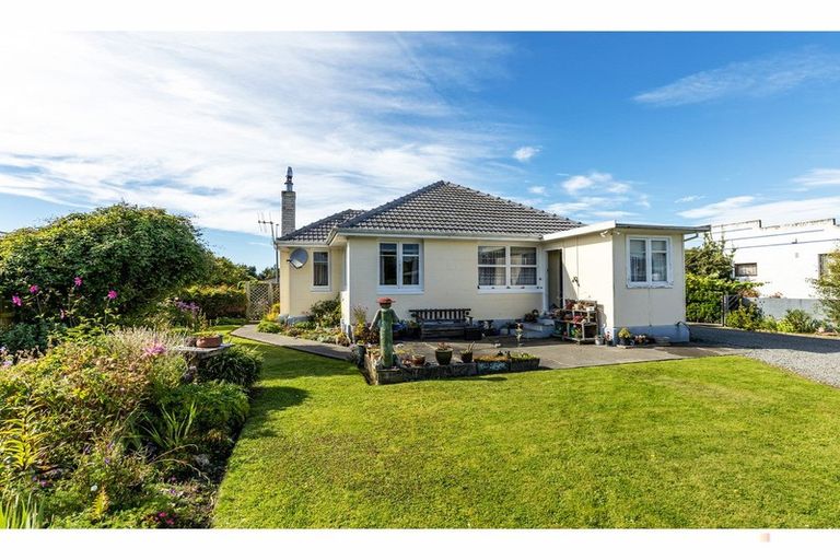 Photo of property in 26 Rhodes Street, Waimate, 7924