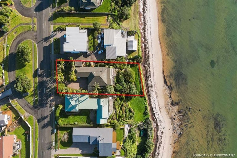 Photo of property in 107 Torkar Road, Clarks Beach, 2122