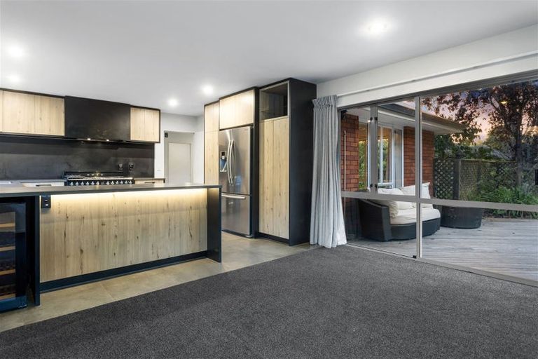 Photo of property in 6 Willoughby Lane, Parklands, Christchurch, 8083