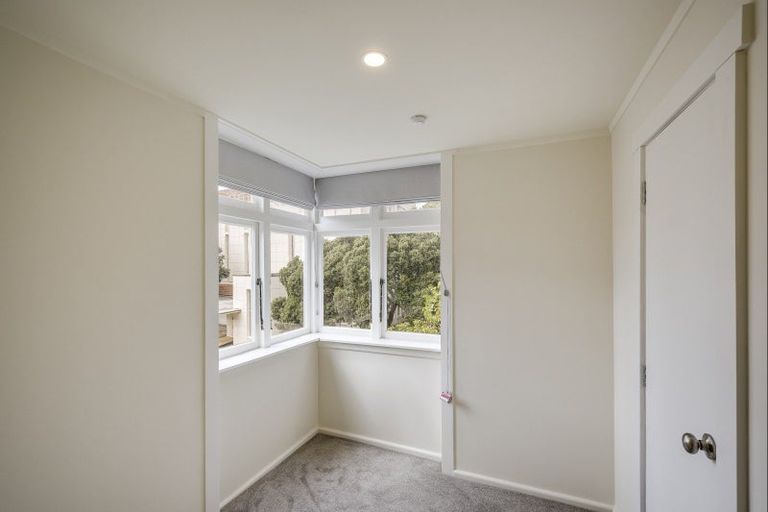 Photo of property in 1 Cathedral Lane, Napier South, Napier, 4110