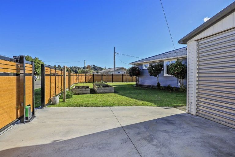 Photo of property in 33 Neeve Road, Taradale, Napier, 4112