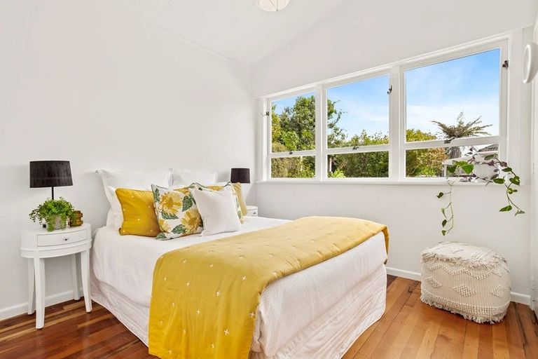 Photo of property in 8 Reiman Street, New Lynn, Auckland, 0600