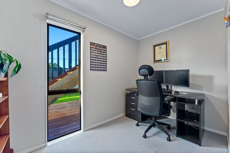 Photo of property in 1/122 Verran Road, Birkdale, Auckland, 0626