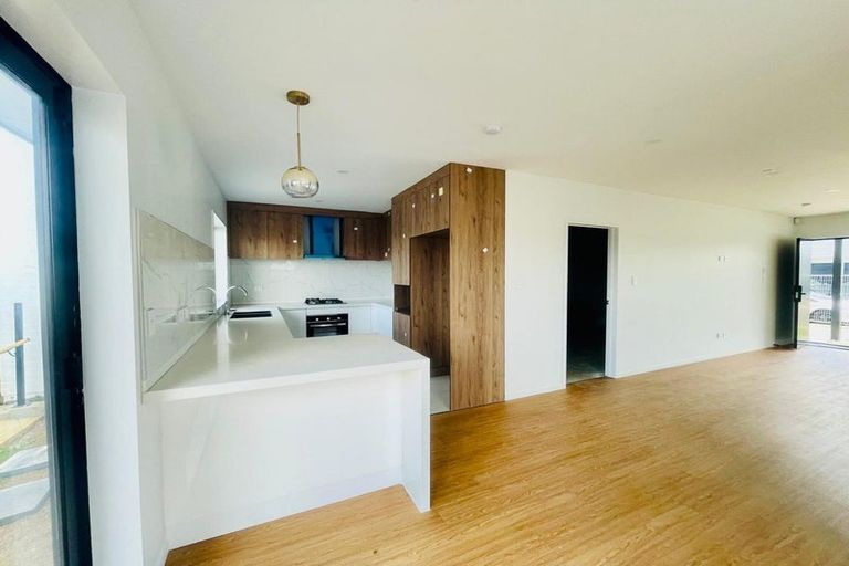 Photo of property in 84 Kauri Heart Avenue, Takanini, 2112