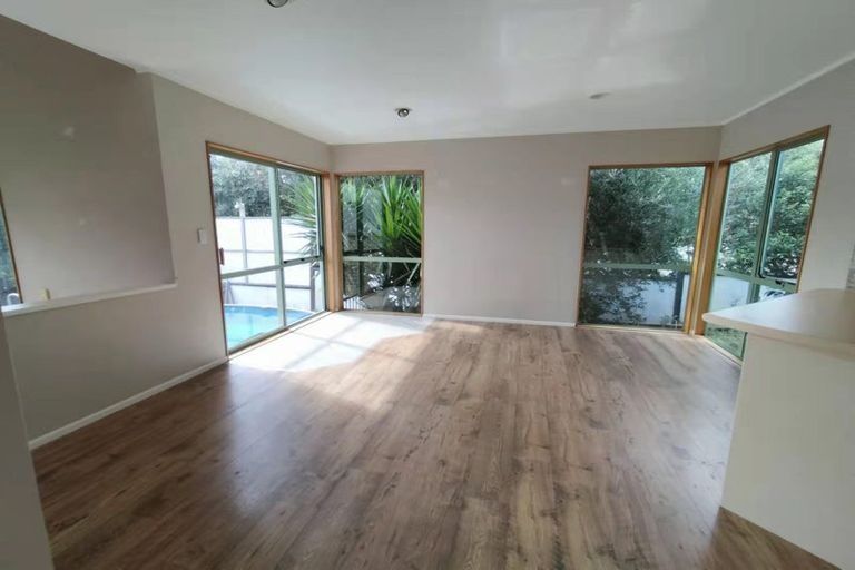Photo of property in 2/39 Gibraltar Street, Howick, Auckland, 2014
