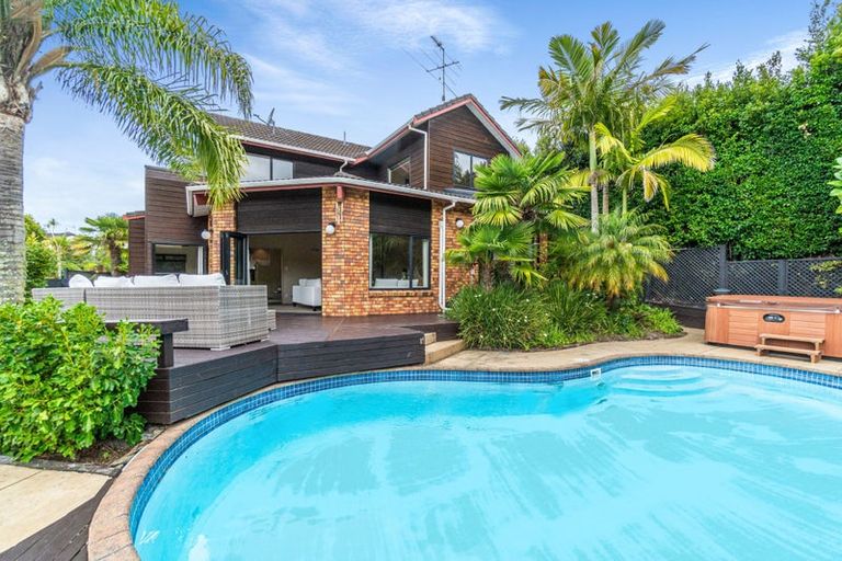 Photo of property in 73m Park Rise, Campbells Bay, Auckland, 0630