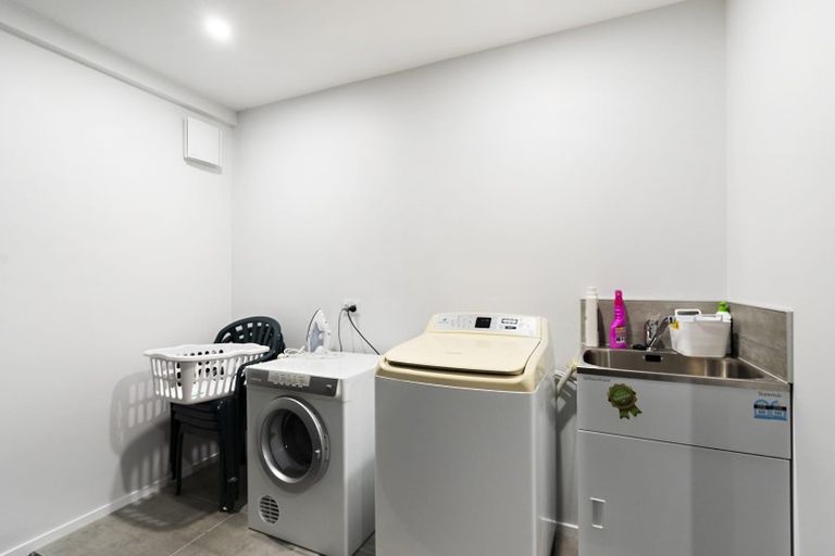 Photo of property in 14 Pottery Crescent, Hobsonville, Auckland, 0618