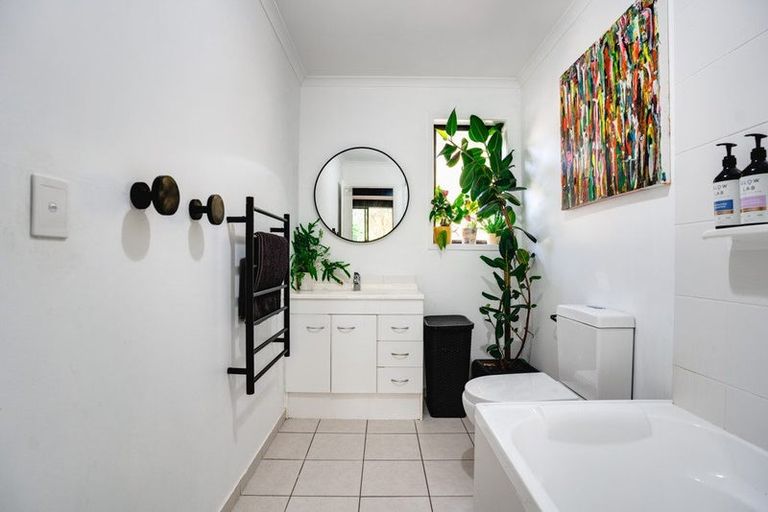 Photo of property in 75a Mick Dillon Road, Tahekeroa, Kaukapakapa, 0873