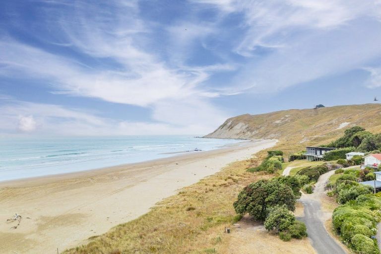 Photo of property in 62 Beach Road, Porangahau, 4293