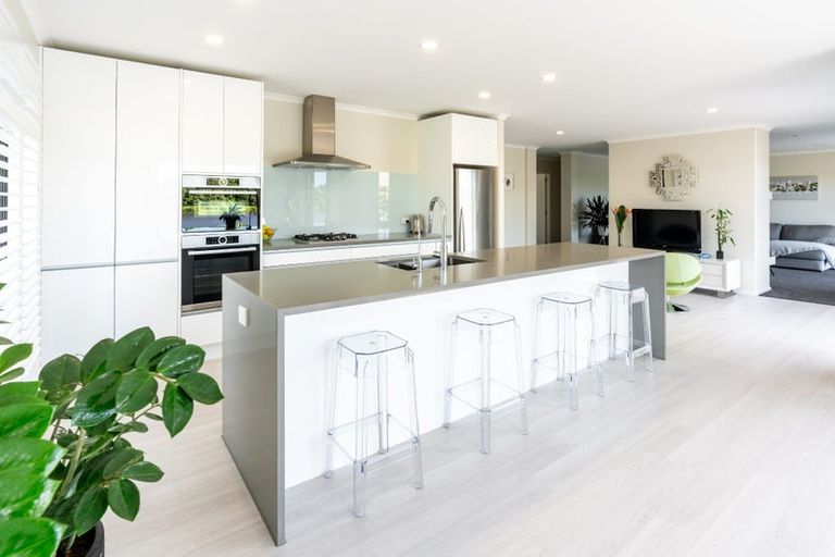 Photo of property in 3 Mcgregor Place, Paraparaumu, 5032