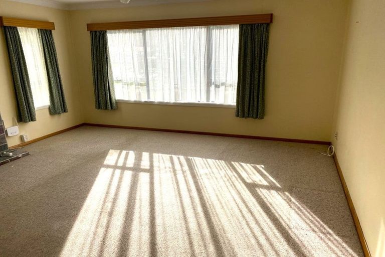 Photo of property in 4 Mclellan Street, Tawa, Wellington, 5028