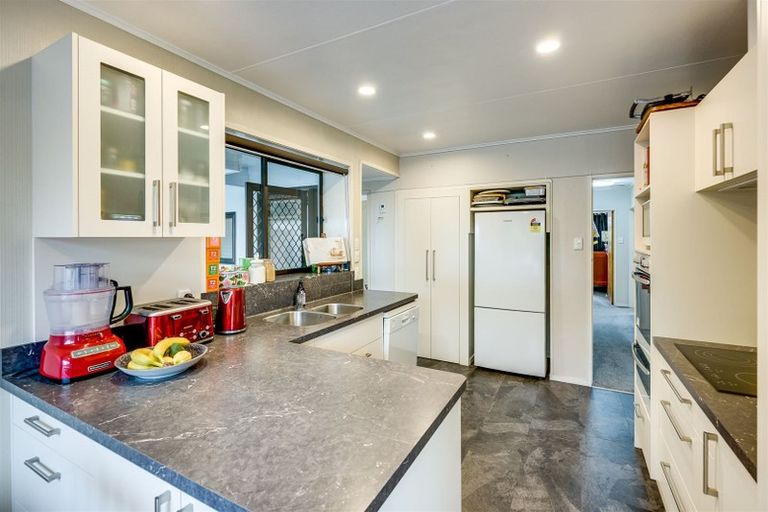 Photo of property in 29 Lyttelton Crescent, Tamatea, Napier, 4112
