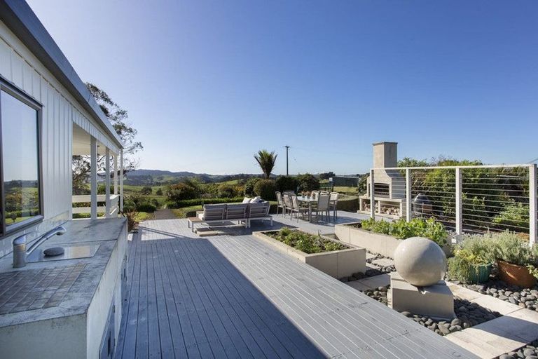 Photo of property in 167 Anderson Road, Helensville, 0875