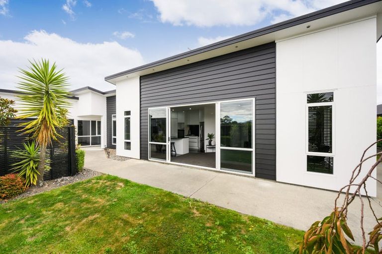 Photo of property in 93 James Line, Kelvin Grove, Palmerston North, 4414